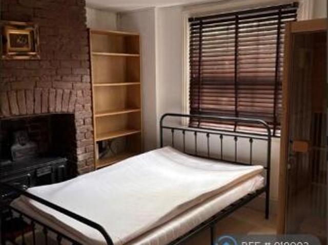Cottage for rent in Cat Hill