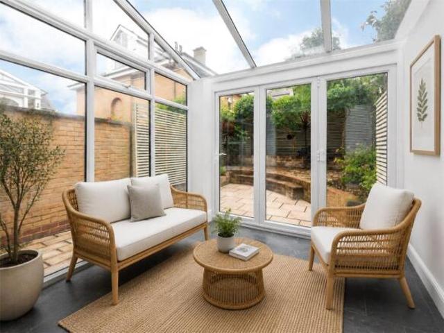 Cottage for rent in Cat Hill