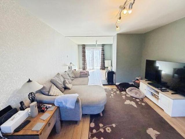 Cottage for rent in Mill Hill, Ash