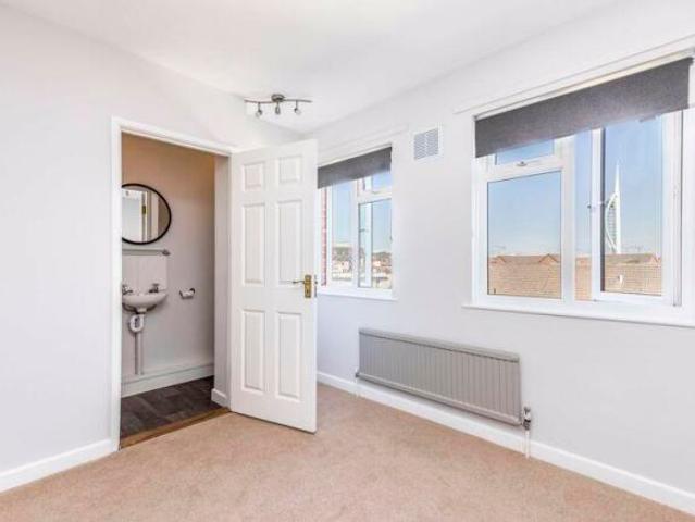Cottage for rent in Old Portsmouth, City Of Portsmouth