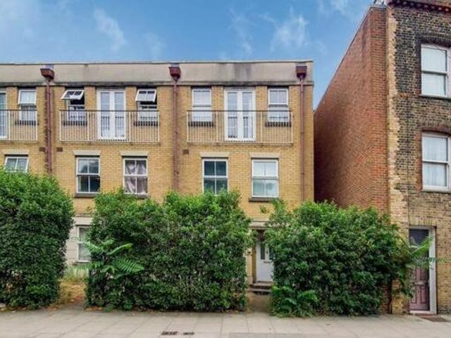 House for rent in Lyons, Greater London
