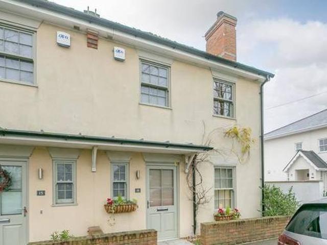 House for rent in Surrey