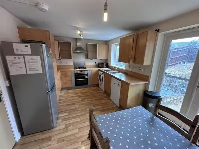 House for rent in Station Town