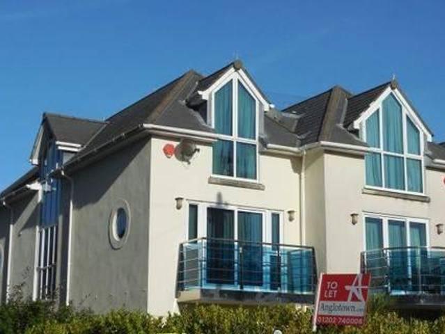 House for rent in Lyons, Greater London