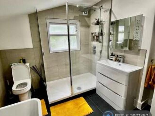 Cottage for rent in Cat Hill