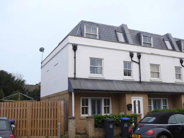 House for rent in West Sussex