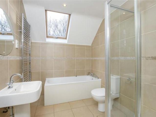 Cottage for rent in Dringhouses, York