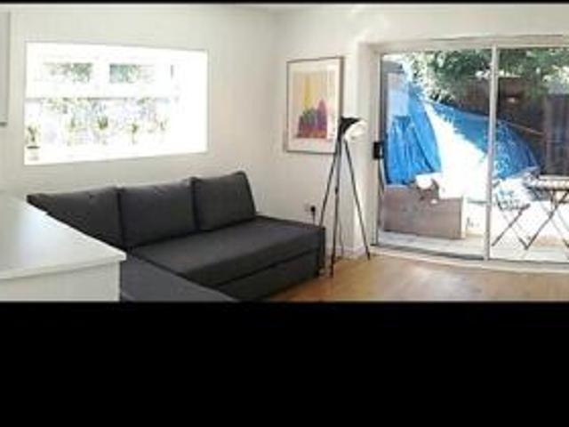 Cottage for rent in Cat Hill