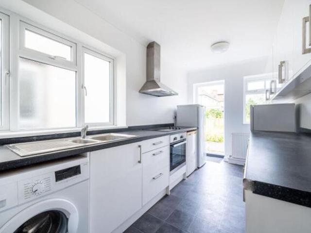 Cottage for rent in Westborough, Surrey