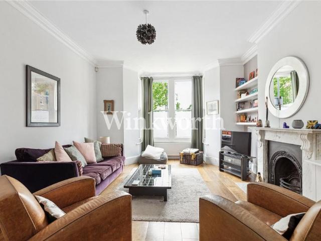 House for sale in Brownswood Park, Stoke Newington