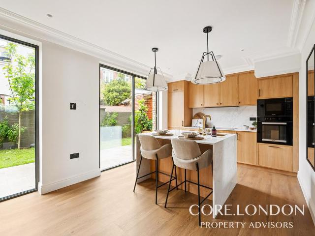 House for sale in London Borough of Ealing, Greater London