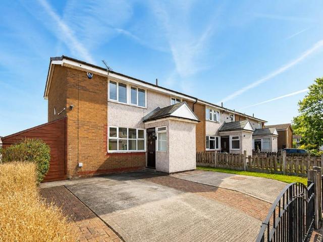 House for sale in Warburton, Trafford Park