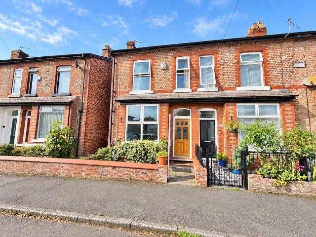 House for sale in Ashton upon Mersey, Trafford Park