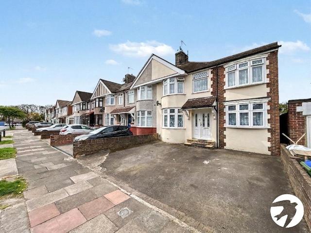 House for sale in Blackfen, Greater London