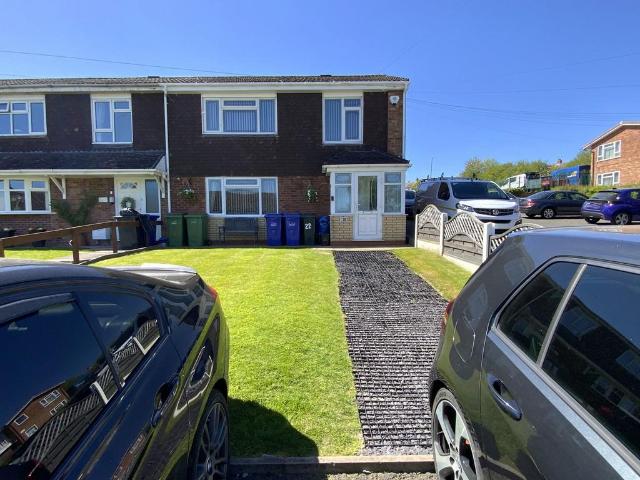 House for sale in Cradley, West Midlands