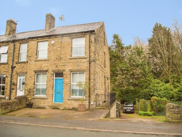 House for sale in Shelley, Shepley