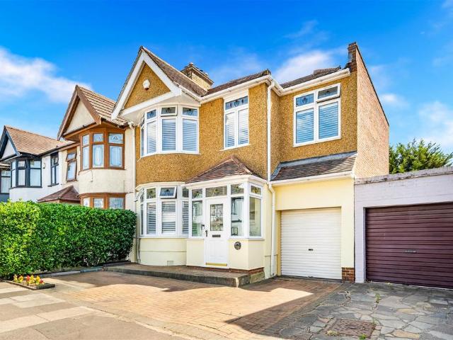 House for sale in Loxford, Seven Kings