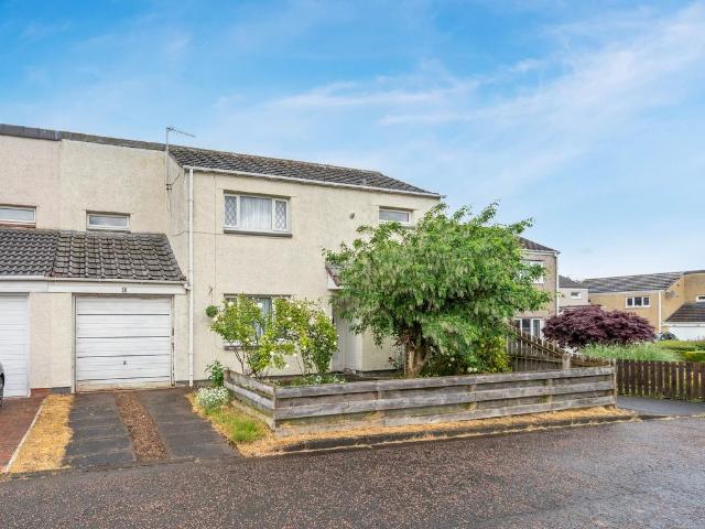 House for sale in Mid Calder, Scotland