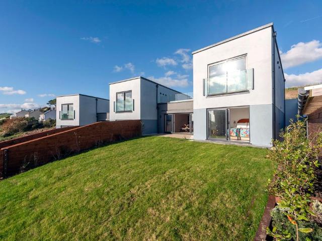 House for sale in Portwrinkle, Cornwall