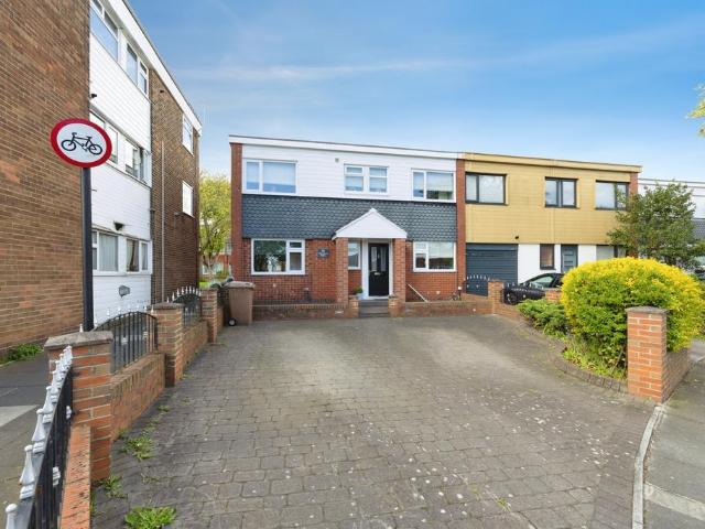 House for sale in Whitley Bay, North Tyneside
