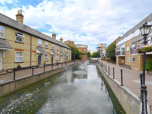 House for sale in Ratcliffe, Limehouse