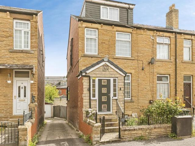 House for sale in Heckmondwike, West Yorkshire