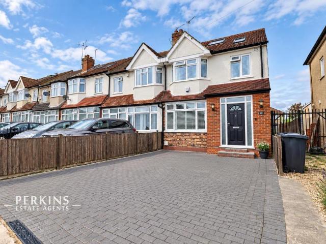 House for sale in London Borough of Ealing, Greater London