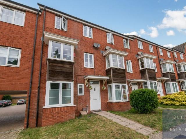 House for sale in Newcourt, Watergate