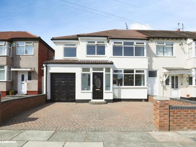 House for sale in Swanside, Knowsley