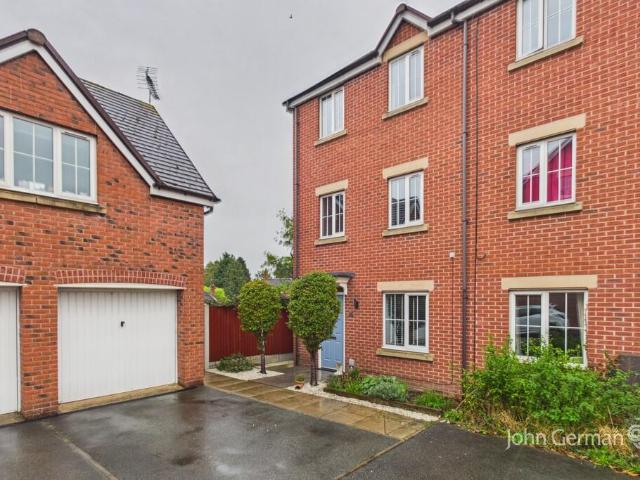 House for sale in The Wharf, Beamhurst