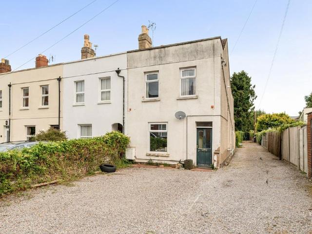 House for sale in Gloucester, Gloucestershire