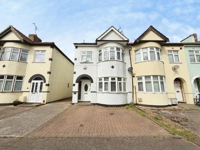 House for sale in Alton Barnes, Essex