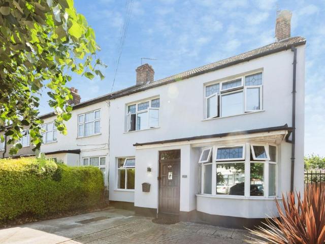 House for sale in Clayhall, Greater London