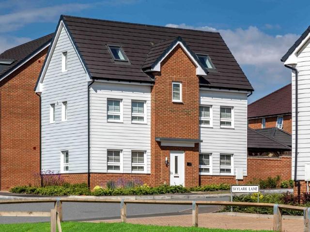 House for sale in Whitfield, Ash