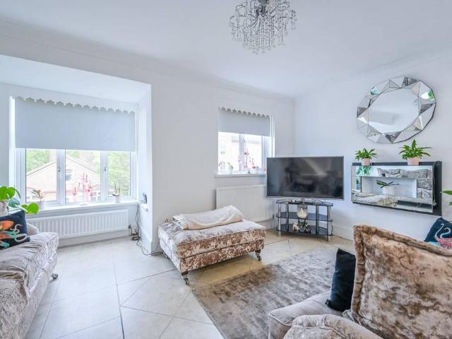 House for sale in Cubitt Town, Greater London