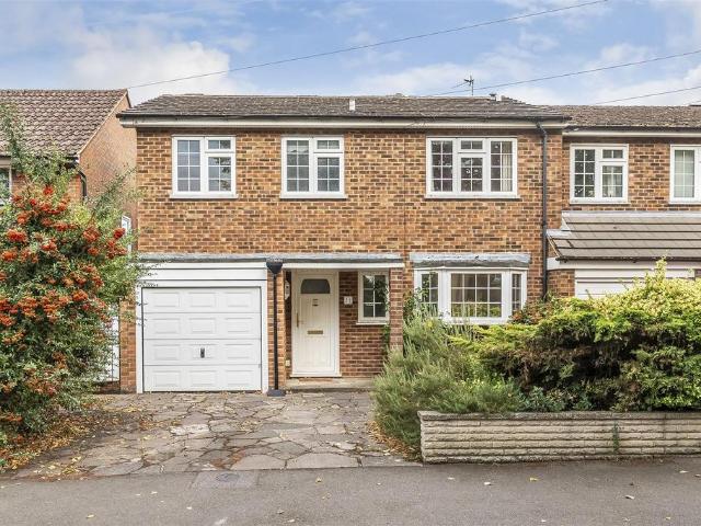 House for sale in Greater London
