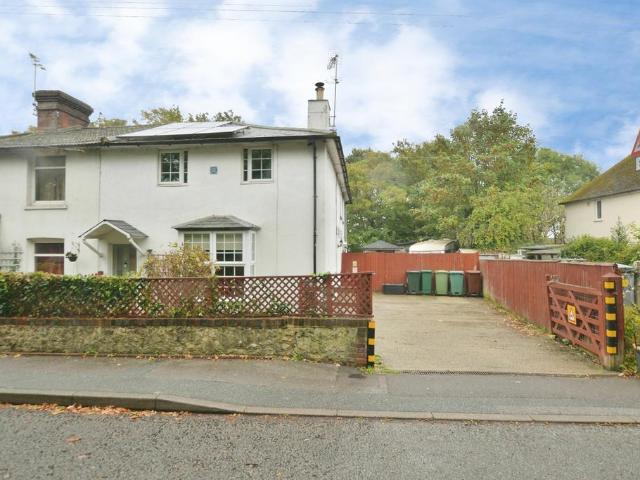 House for sale in Kingsnorth, Ashford