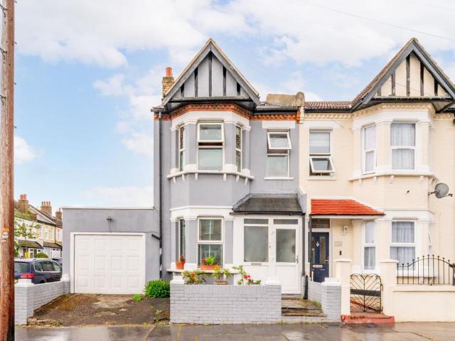 House for sale in London Borough of Croydon, Thornton Heath