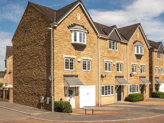 House for sale in Lascelles Hall, Kirkburton