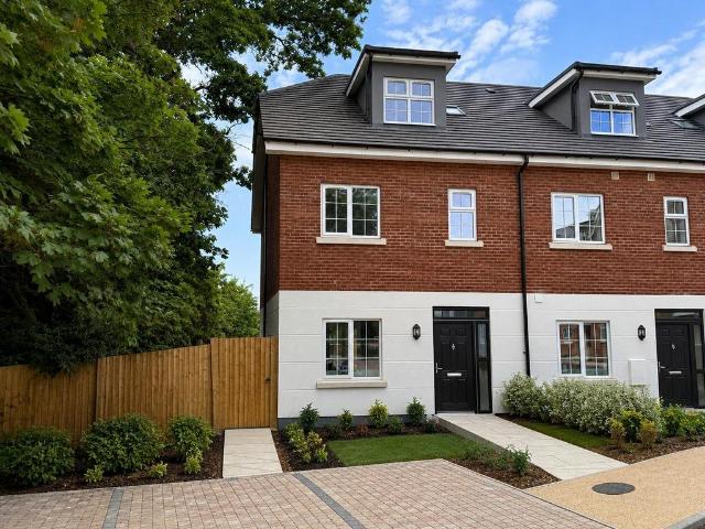 House for sale in Bolton Low Houses, Hampshire