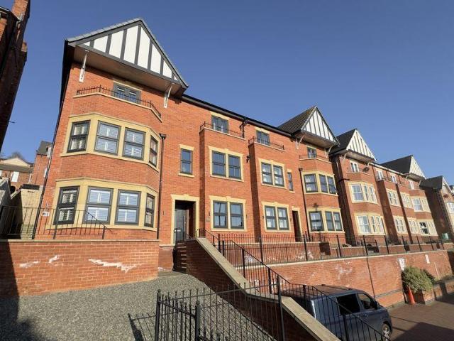 House for sale in New Boultham, Brayford
