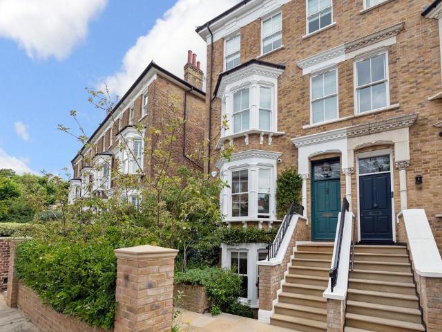 House for sale in Belsize Park, Greater London