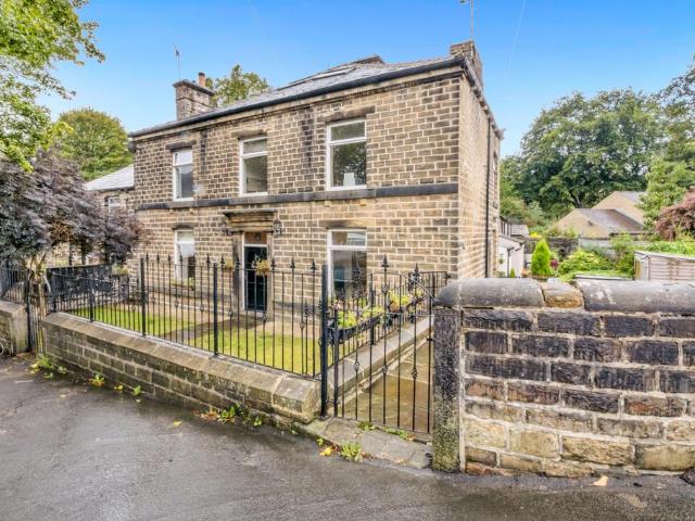 House for sale in Marsden, West Yorkshire