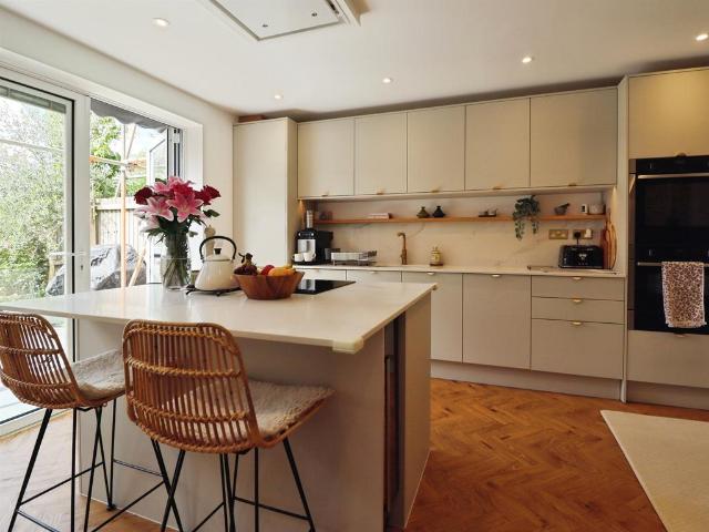 House for sale in Penarth Marina, Penarth