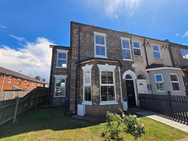 House for sale in Stokesby, Norfolk