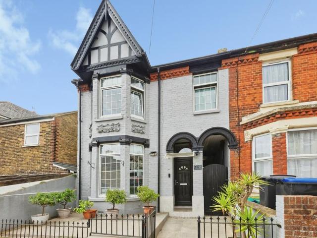 House for sale in Maxton, Dover
