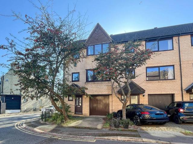 House for sale in Arbury, Cambridgeshire