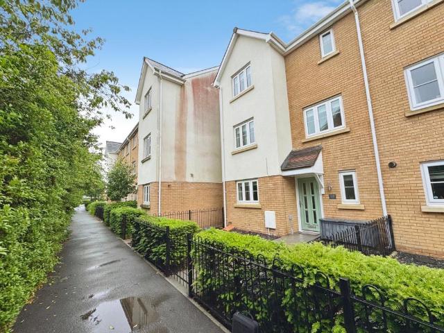 House for sale in Gorseinon, Wales
