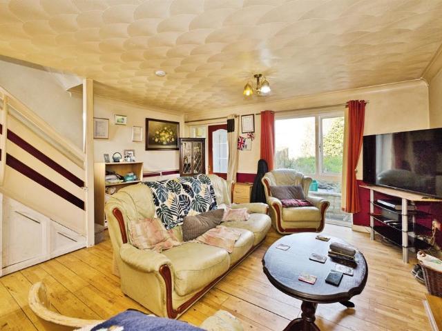 House for sale in Brympton