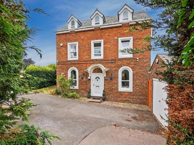 House for sale in Sittingbourne, Swale